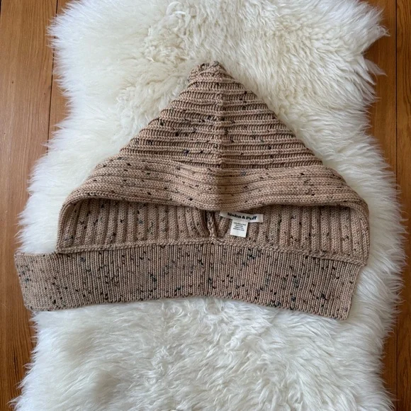 Misha and Puff Camel Confetti Fisherman’s Hood - Picture 5 of 7